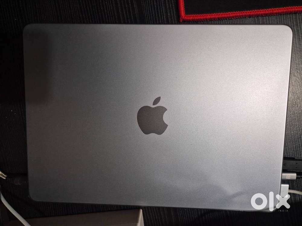 Macbook M4 Air 16 RAM, 256 , 13 INCH