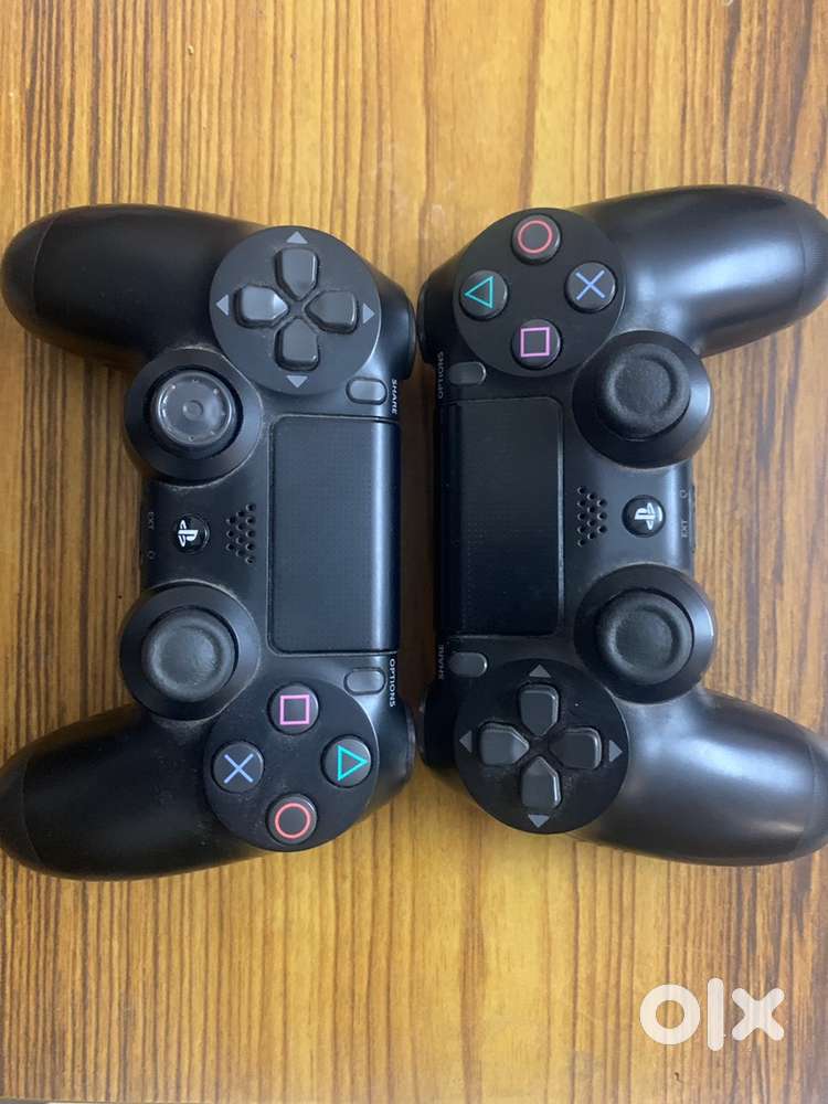 PS4 controller