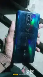 Oppo a9 =2020 hai 4G phone ka disply khrab hai sath me box hai only
