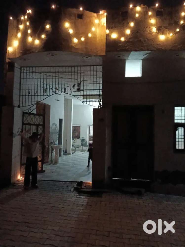 Papa ek autogra driver hai Mama kam kar diya