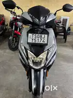 Pearl Gray Honda Dio 125 modal 2023