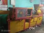 Injection molding hydraulic automatic machine
