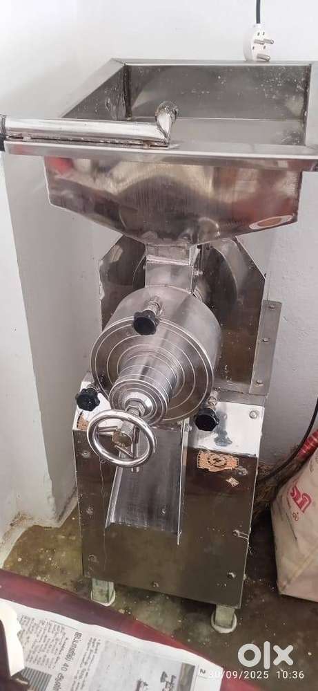 Hydralic idiappam machine