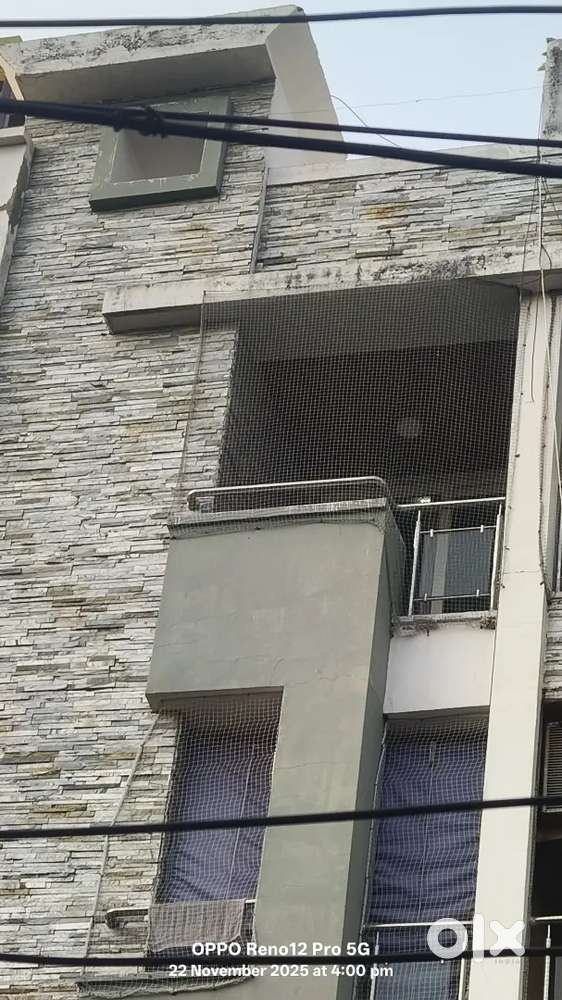 2 bhk unfurnished independent ground floor only for vegetarian family