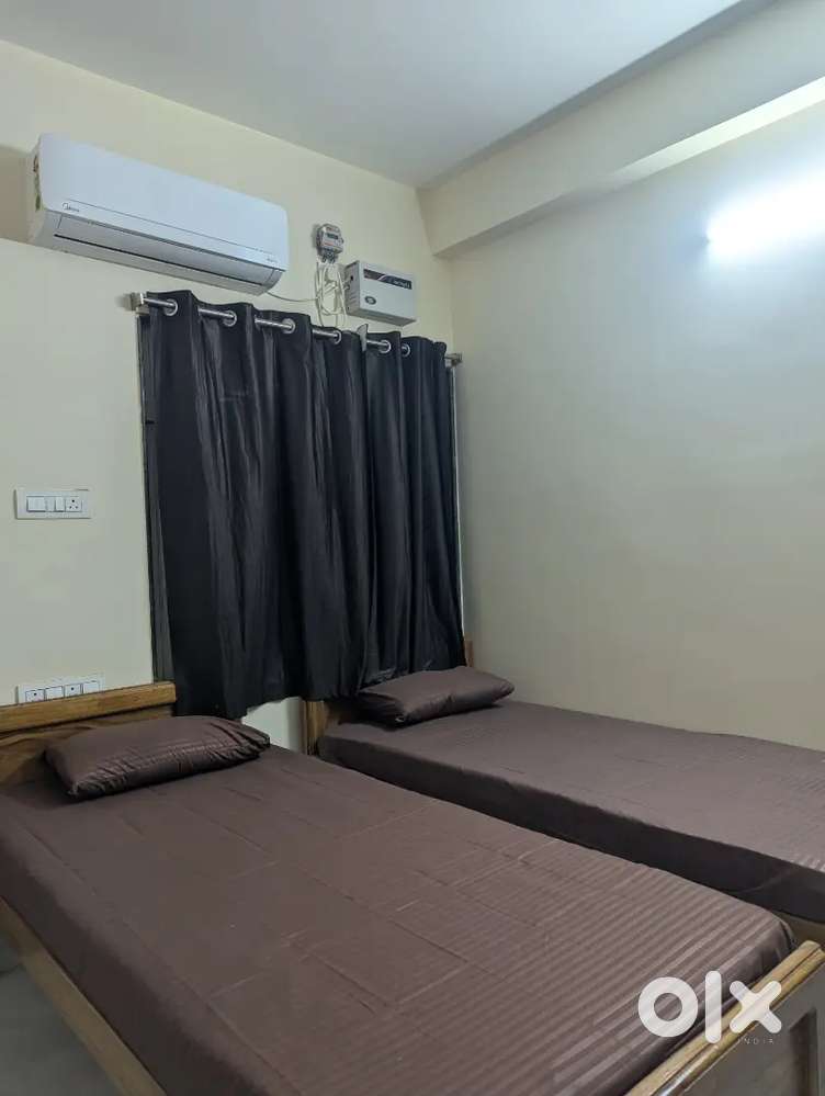 Fully furnished homestay , room , pg  for Male