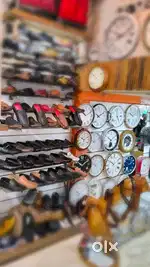 Seiko Wallclocks wooden, Lumina, day & date