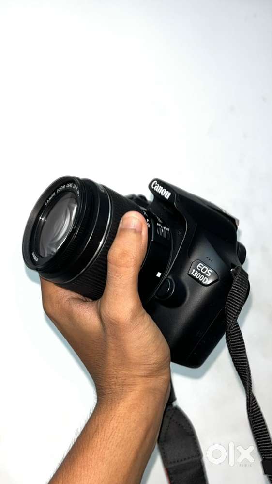 Canon eos 1300d