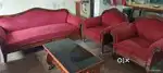 Sofa set aur center table