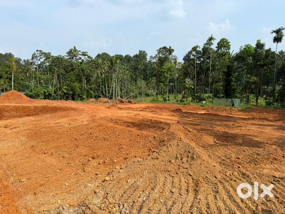 AIRAPURAM KUNNIKKURUDY GATED 10/15/20 CENT INFOPARK KAKKANAD 22 KM