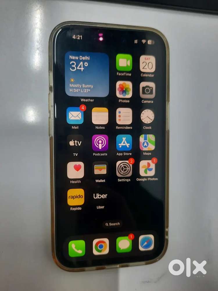New Iphone 15 just 1 month old 100% battery life