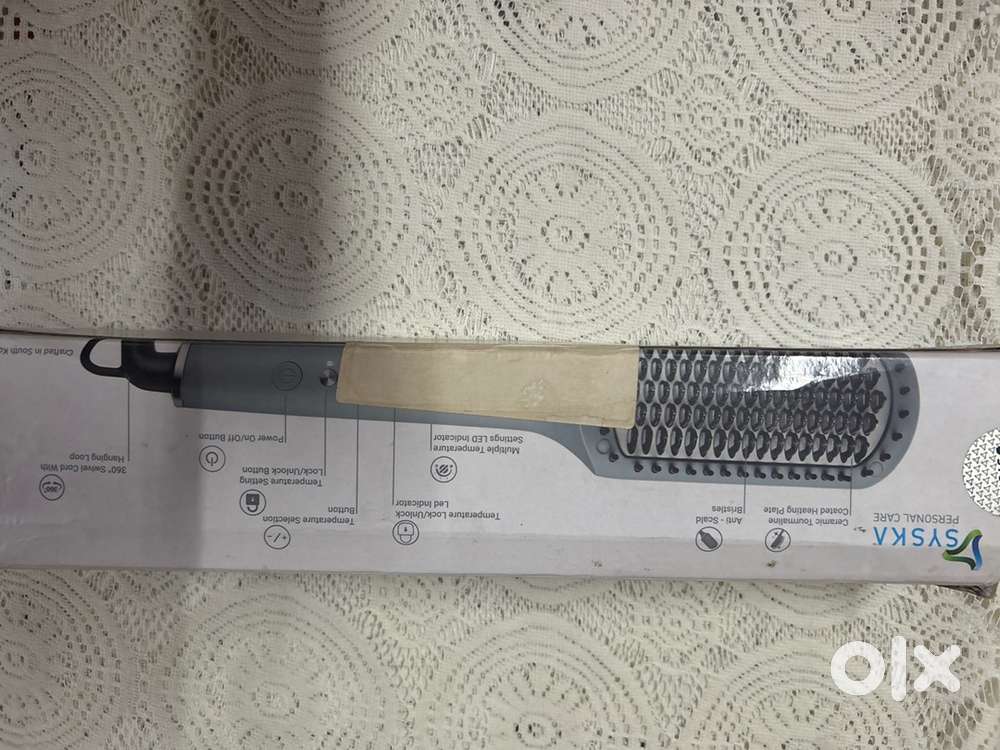 Hair straightener brush