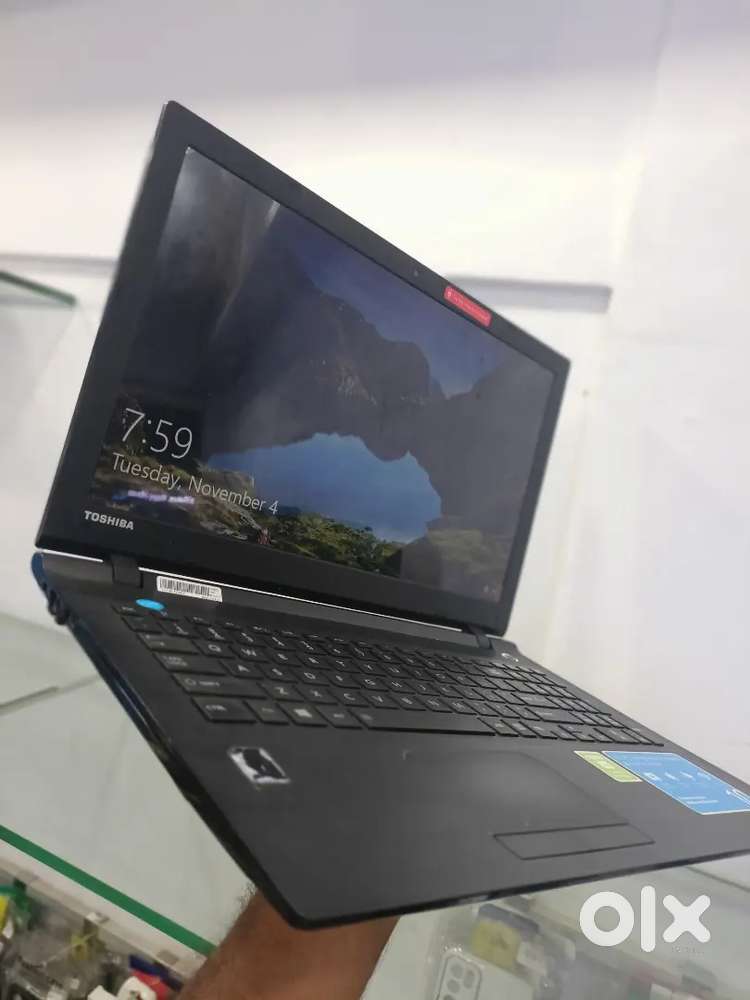 Toshiba INTEL Core i3 4 th Gen 4 GB Ram 500 GB HDD