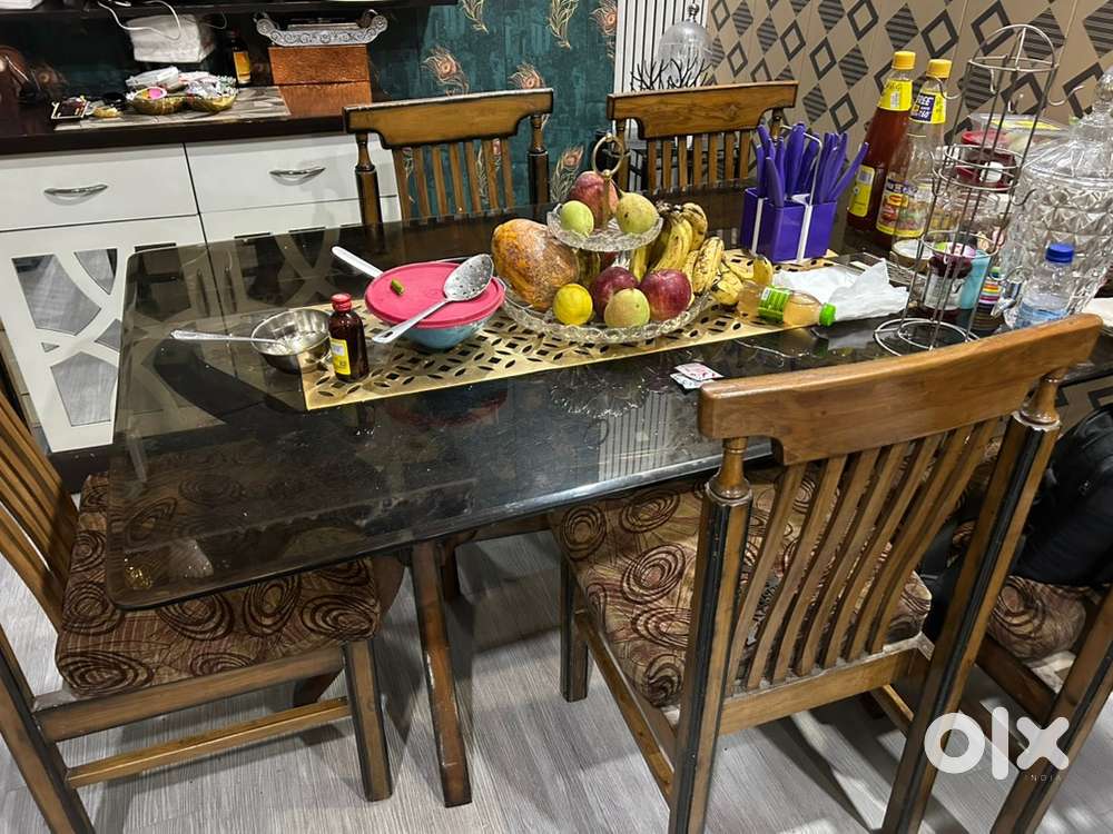 Dinning Table 6 seater