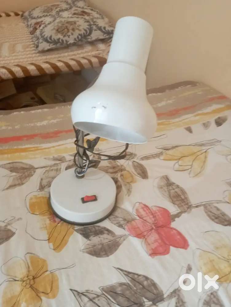 Table lamp (without bulb)
