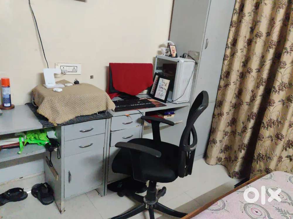 Boys rooms available for rent 5500 to 8000