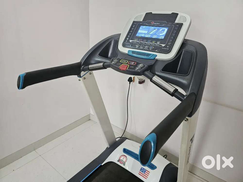 For Sell: PowerMax TDA-350 Treadmill – 6HP Peak, 18 Incline, 120kg Cap