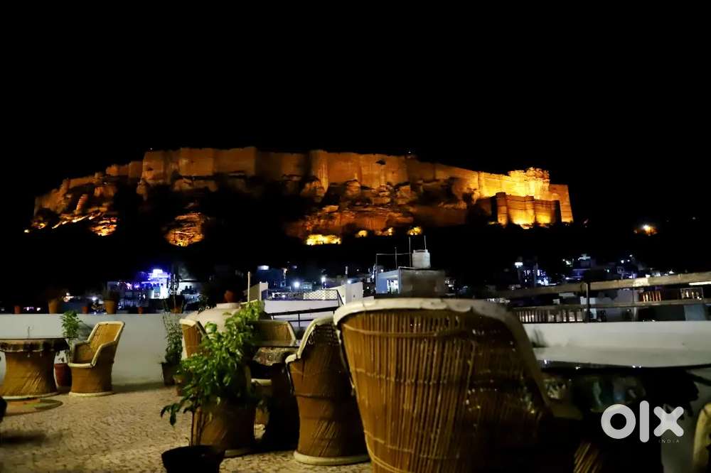 Waiter cum all rounder