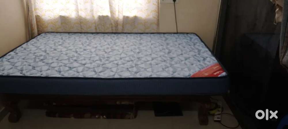 Kurlon mattress 4 into 6 feet only 3 months old