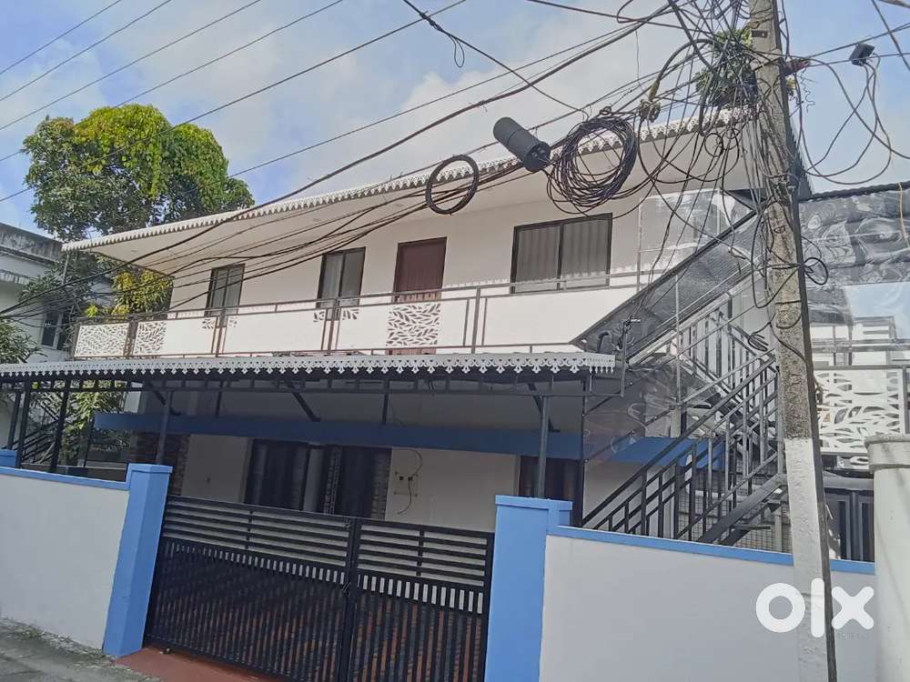 PG rooms for ladies and students at Mamangalam