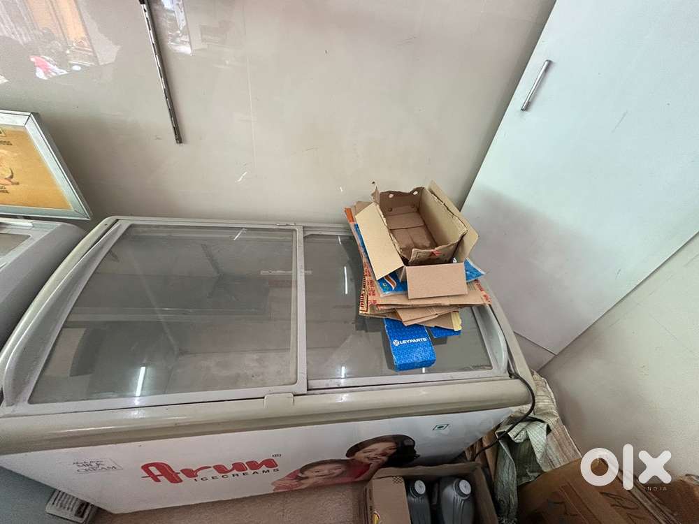 SHOP GLASS TOP FREEZER