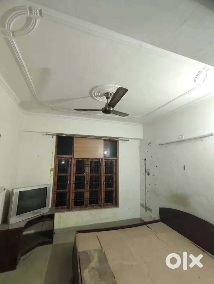 Only for girls fully independent