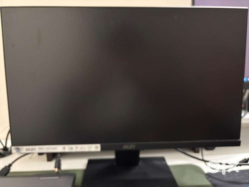 Combo: Display Monitor 24” + Wooden Stand