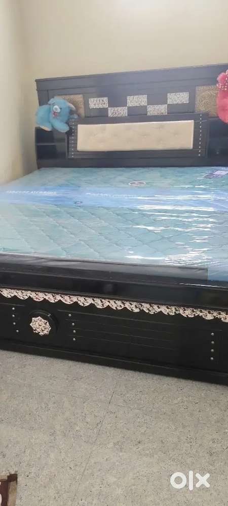 Double cot bed