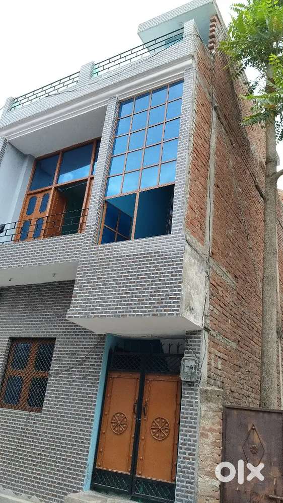 Society plot and house for sale