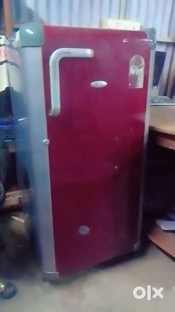 Whirlpool singae door  fridge