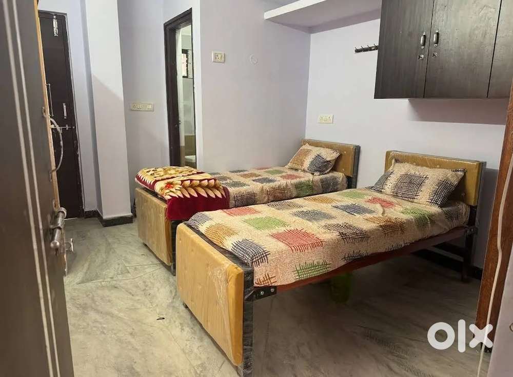 7.5k 3sharing womens pg