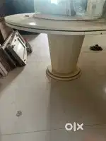 Marble dinning with metal chairs