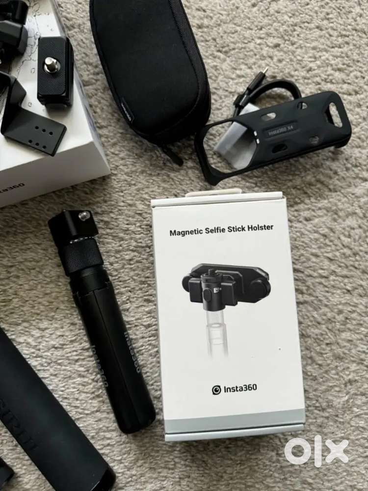 Insta360 X4 Camera Bundle With Additional Accessories
