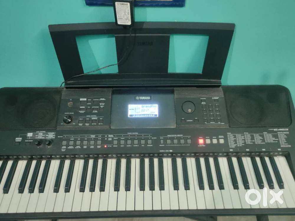 YAMAHA psr E463 keyboard piano
