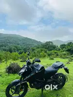 Duke250 black