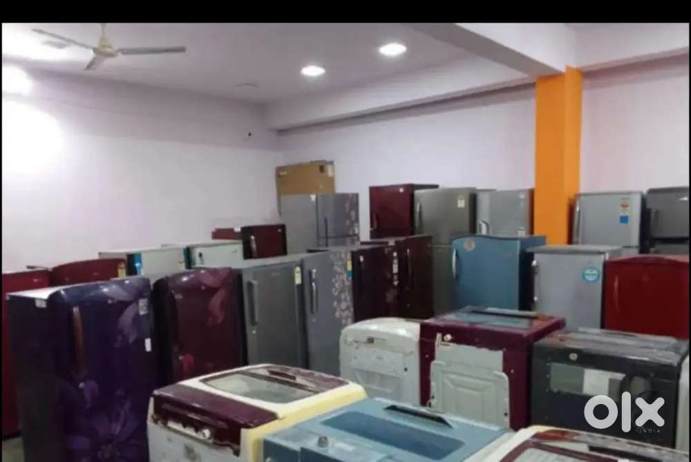 I'd8 combo pack of double door refrigerator & top load washing machine