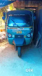 Mahindra, CNG