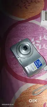 Sony 1080 p camra and webcam both wire and wireless  ( with charger)