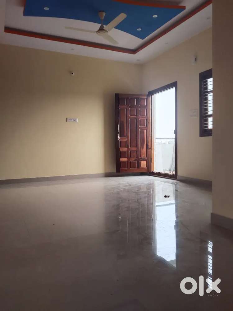 2 BHK For Rent and Lease Semi furnished 24hr Water with Car parking