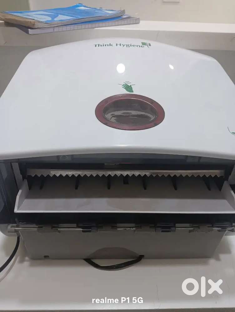 Autocut Roll Towel

• Think Hygiene