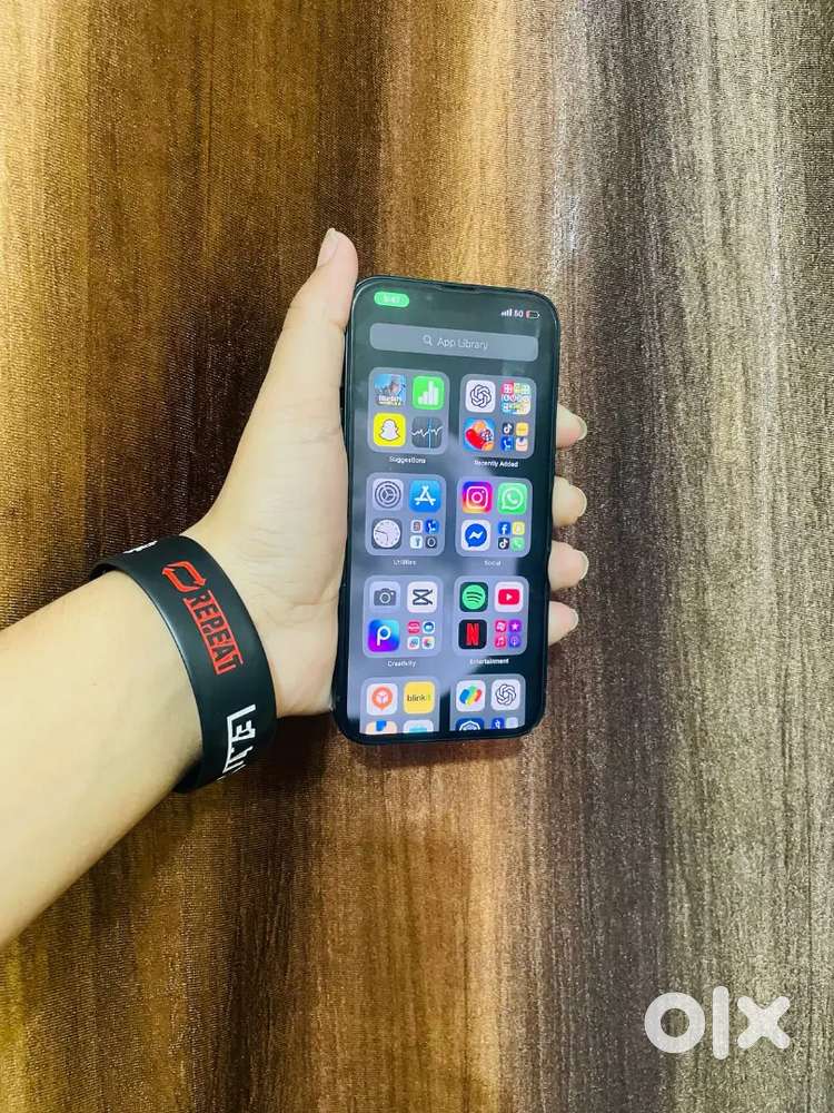 Selling my old iphone 13 need urgent money