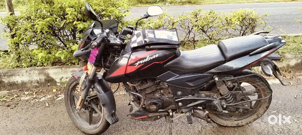 Pulsar 150 bike double disc
