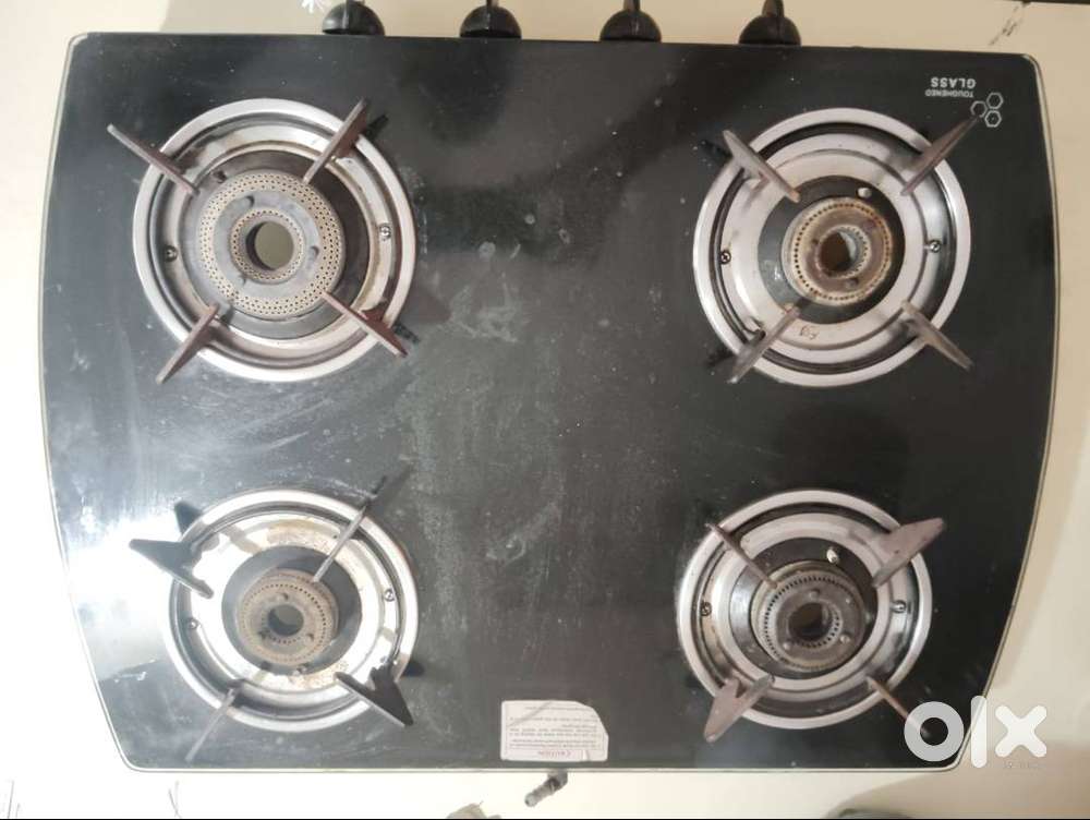 4 BURNER GAS STOVE FOE SALE