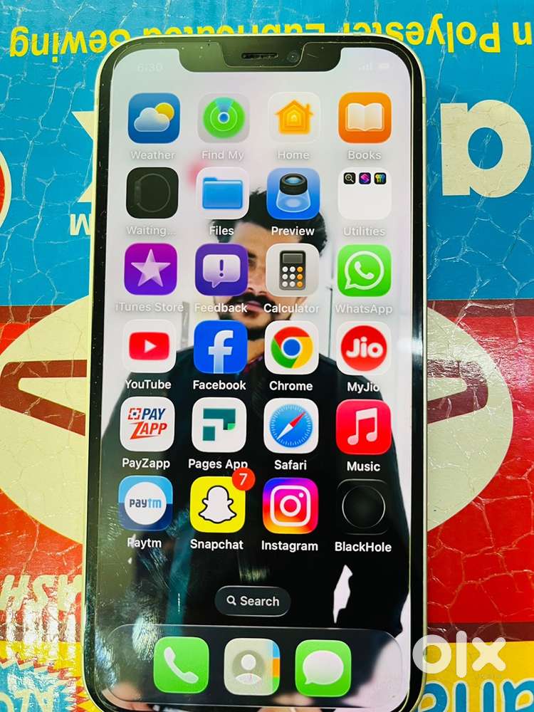 iPhone 12 white