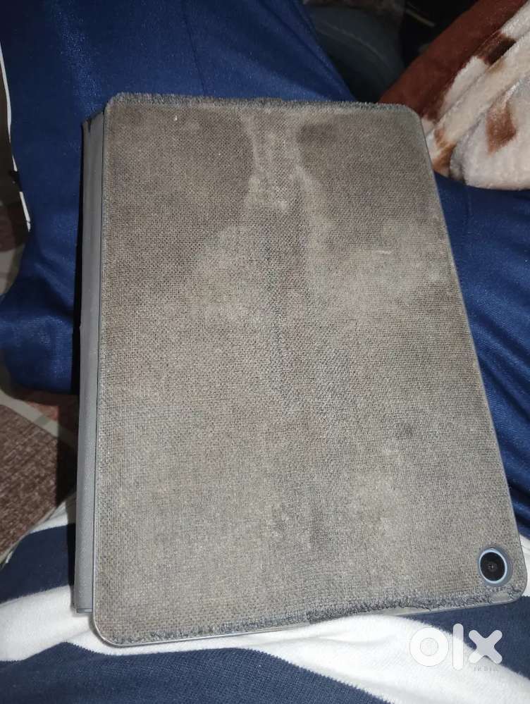 Chrome  lenovo computer tablet