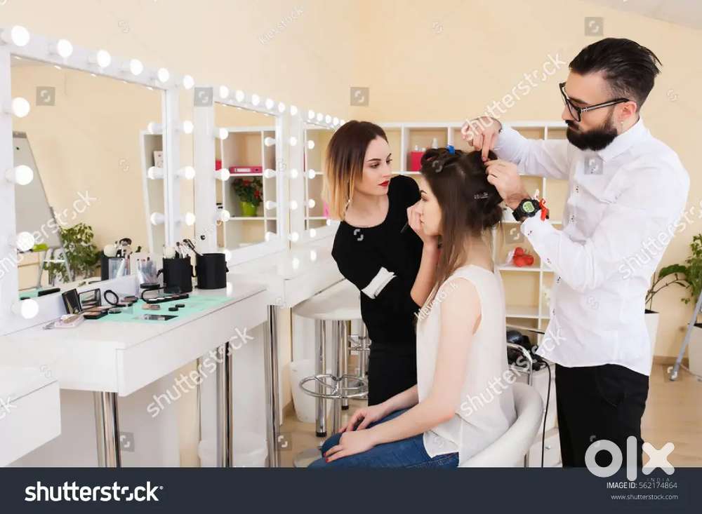 URGENT JOINING FOR MAKEUP ARTIST JOB IN LUCKNOW(HR ARSHI SINGH MA'AM )