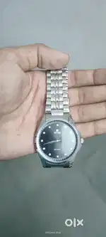 TITAN HAND WATCH