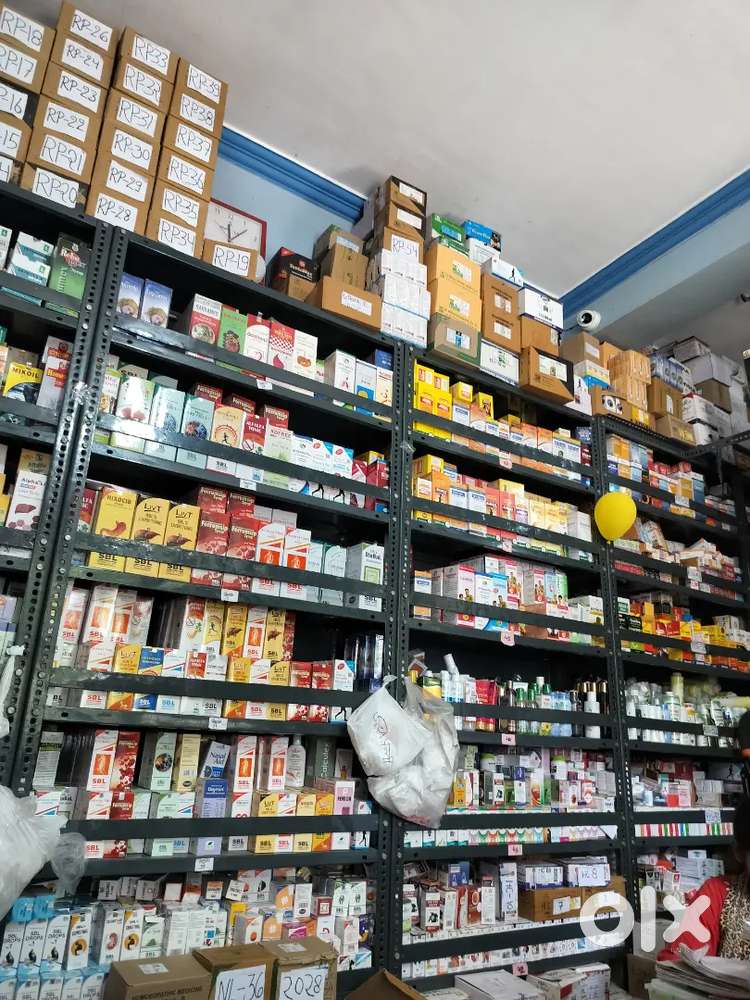 MEDICAL STORE ME JOB K LIYE GIRL AND BOY KI NEED HAI.