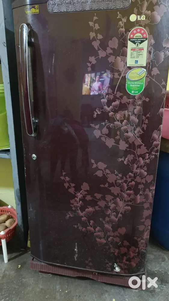 LG fridge 215 litres