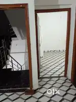 It is single room preferred for serious students, it is not for broker