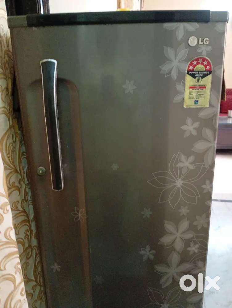 LG fridge ( 180 litre)